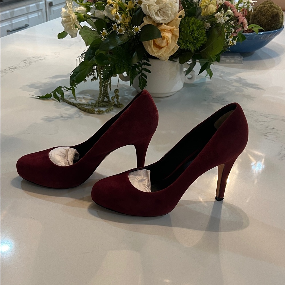 Saks Fifth Avenue Burgundy Suede Pumps